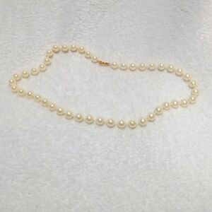 Pearl necklace